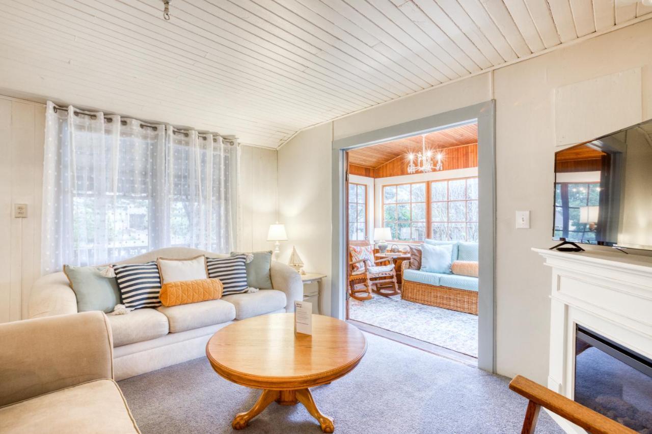 Seaside Classic Cozy Bungalow Bagian luar foto