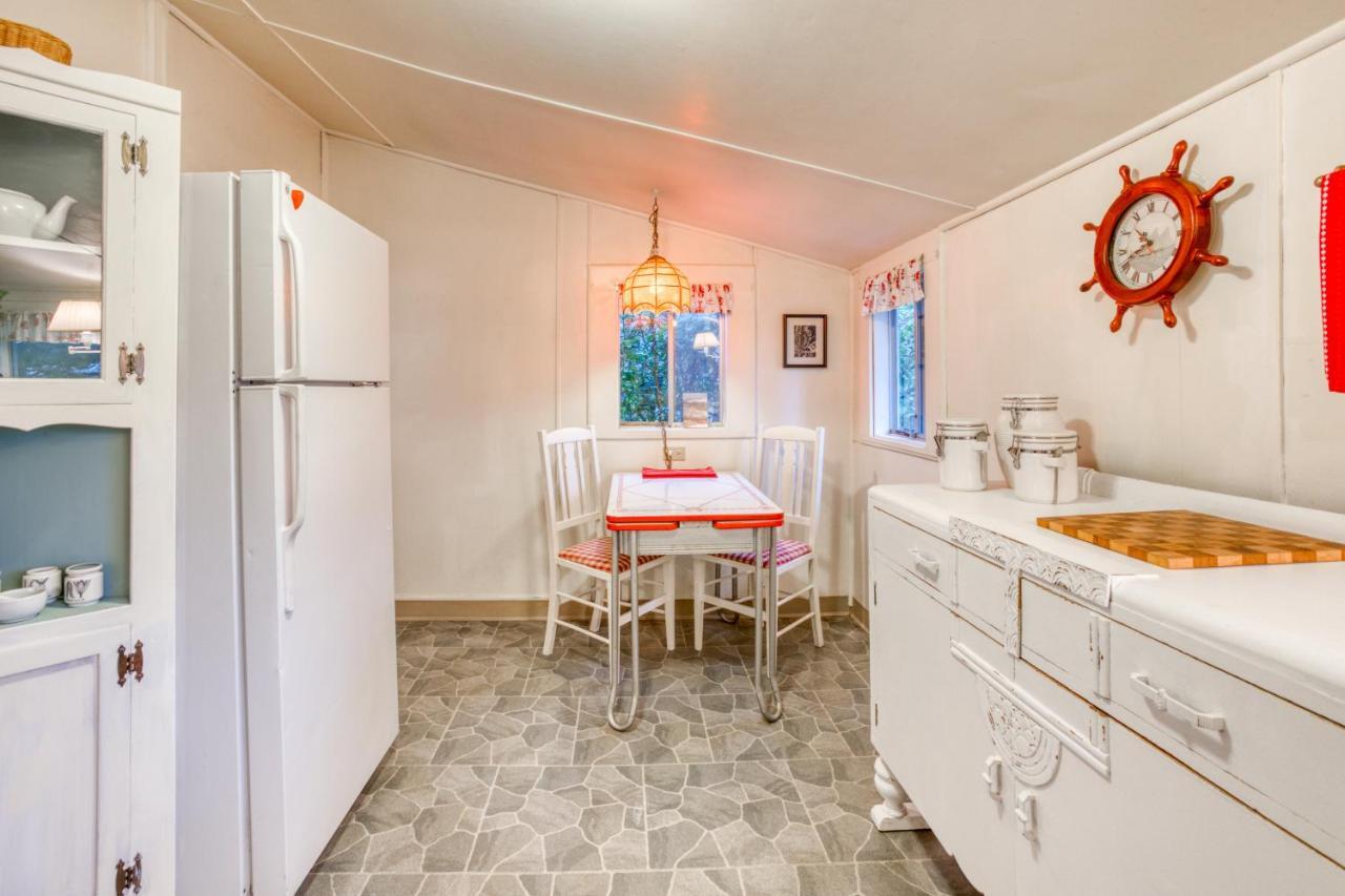 Seaside Classic Cozy Bungalow Bagian luar foto