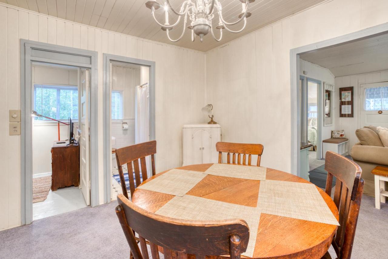 Seaside Classic Cozy Bungalow Bagian luar foto