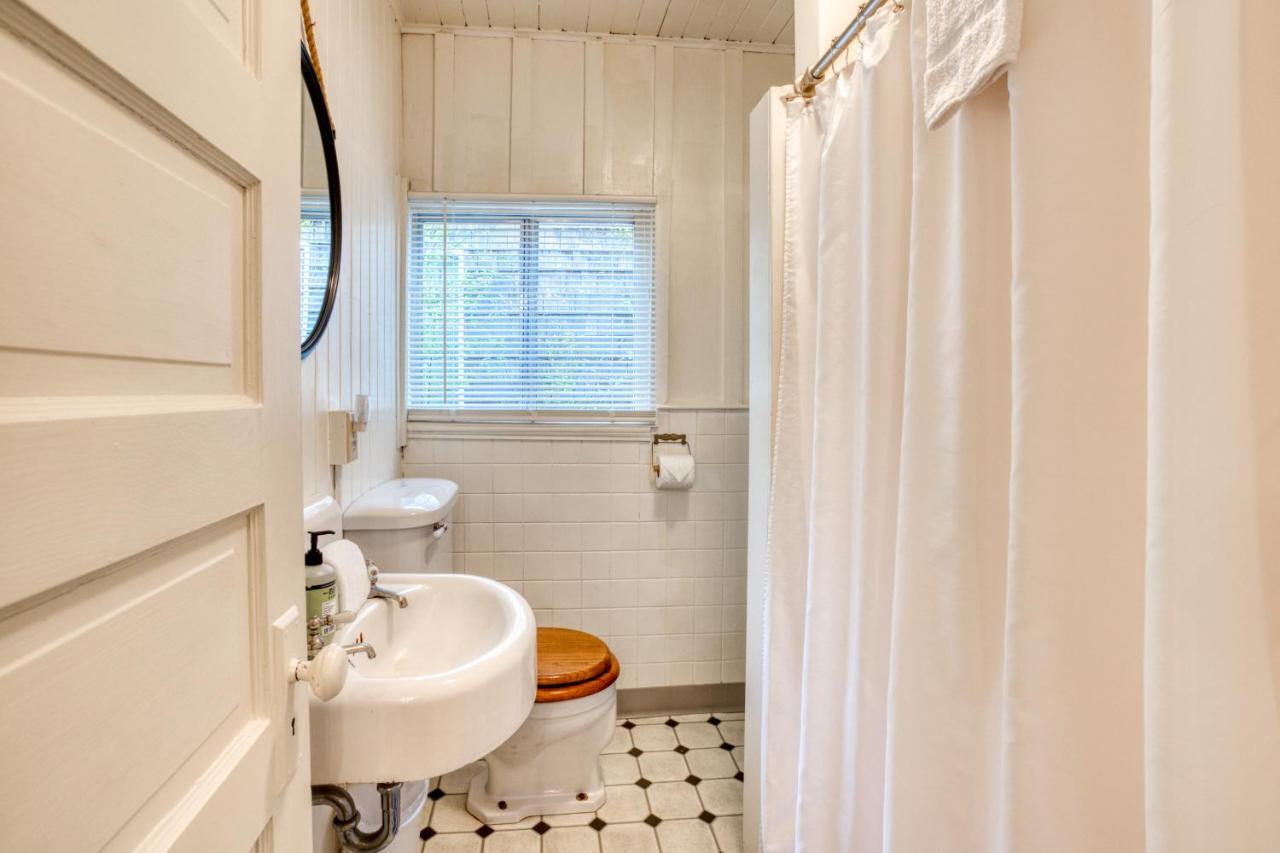 Seaside Classic Cozy Bungalow Bagian luar foto
